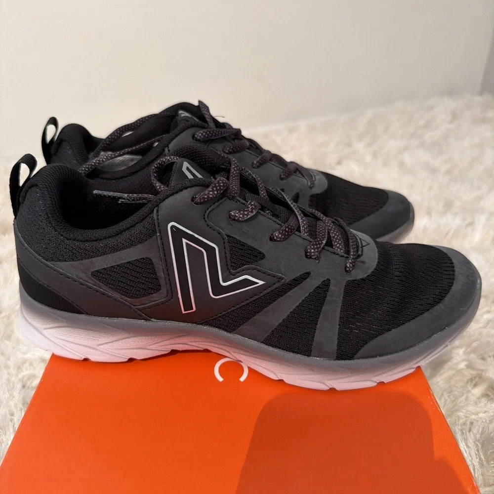 Vionic Women's 335 Miles Sneakers - Black/Mesh - Brand New - Size 10W